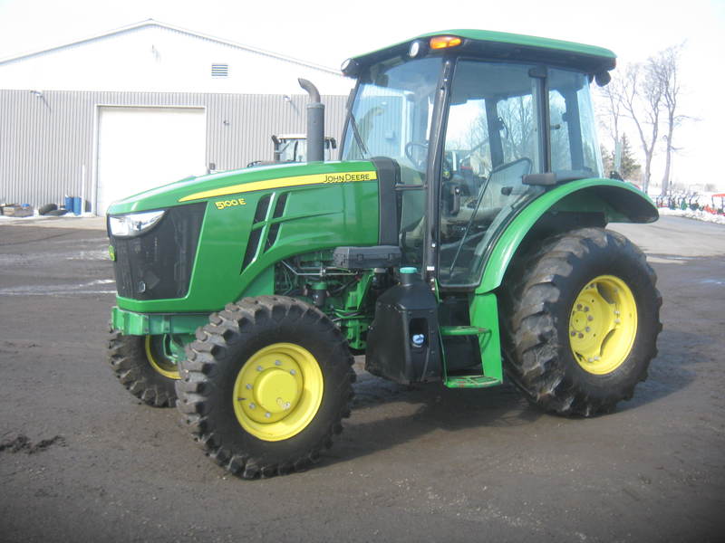 John Deere 5100E Tractor 